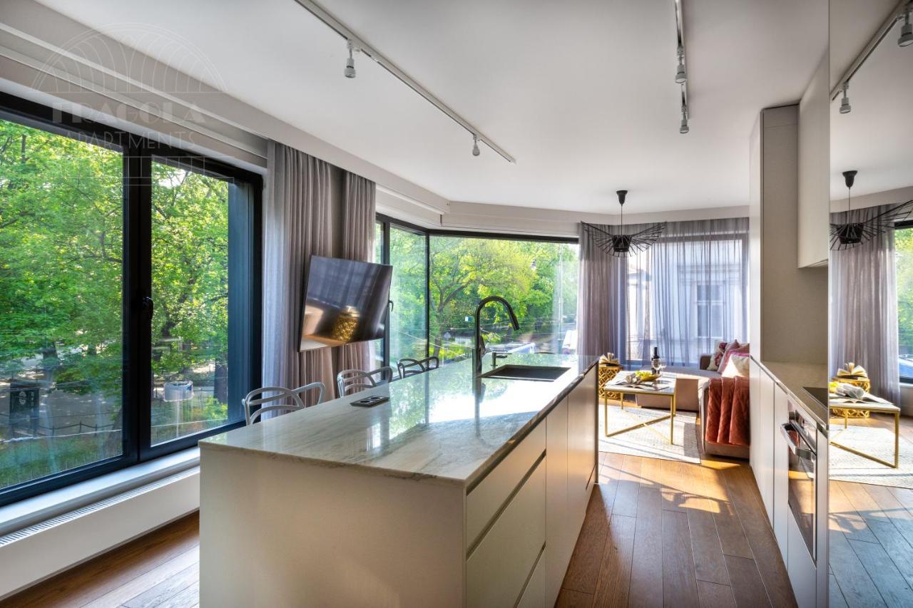 Modern View Of Planty Park Appartement Krakau Buitenkant foto