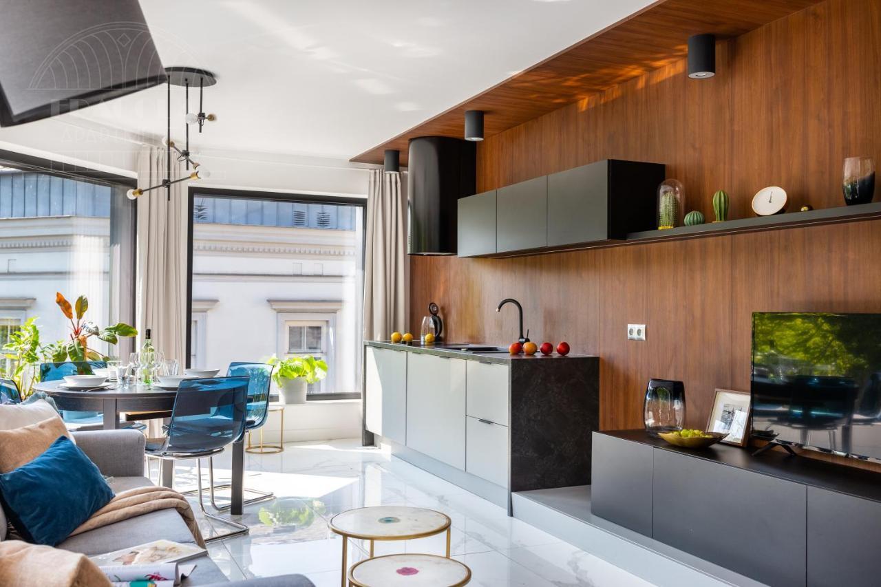 Modern View Of Planty Park Appartement Krakau Buitenkant foto