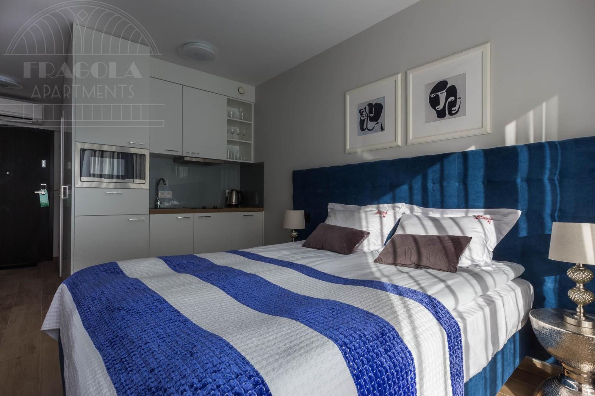 Modern View Of Planty Park Appartement Krakau Buitenkant foto