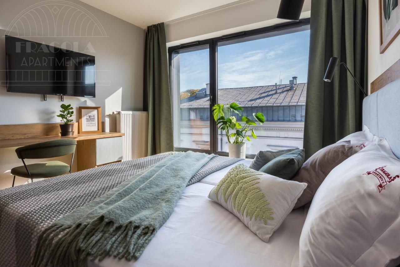 Modern View Of Planty Park Appartement Krakau Buitenkant foto
