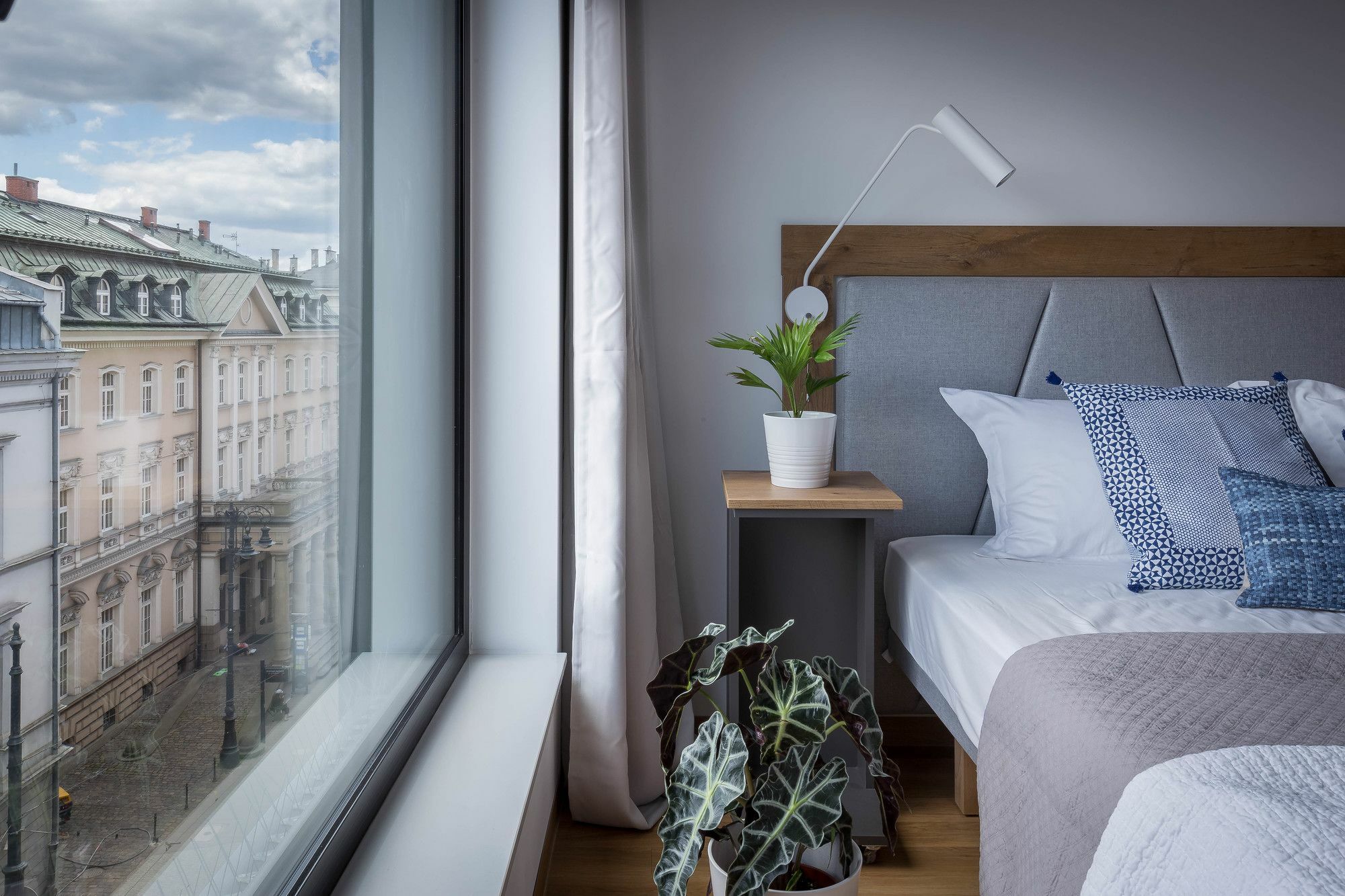 Modern View Of Planty Park Appartement Krakau Buitenkant foto